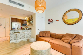Resort Condo about 1 Mi to Boynton Beach Access!